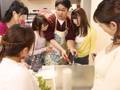 中条カノン,大浦真奈美,新村あかり,加藤ももか,葵百合香(一松愛梨)