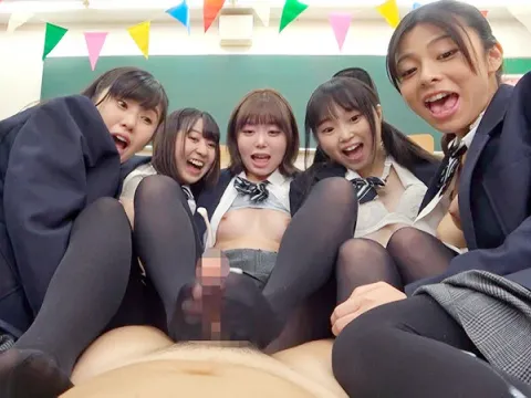 小栗操(百瀬あすか),岬あずさ,桃木結愛(菊池まや),綾瀬ひまり,日翠こあ(愛野ひなた)